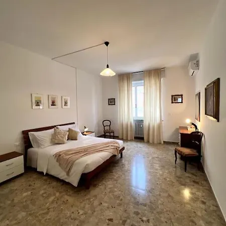 Bra-z Apartment *
