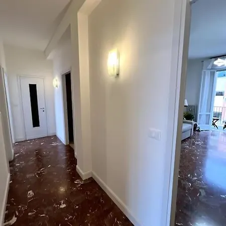 Bra-z Apartment *